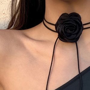 Rosette Bud Choker Necklace